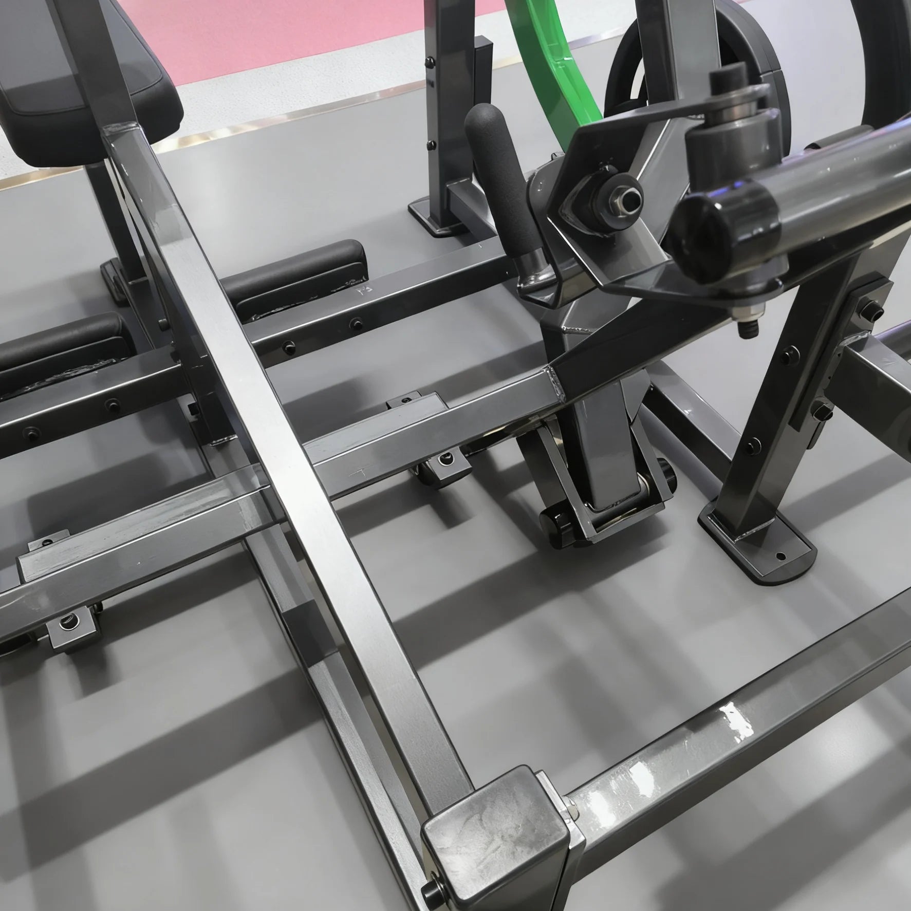 Gym Sports Equipment Strength Training Machine High Grade Steel Plate Loaded Row Arm Back Exercise Seated Row Machine Seated Row